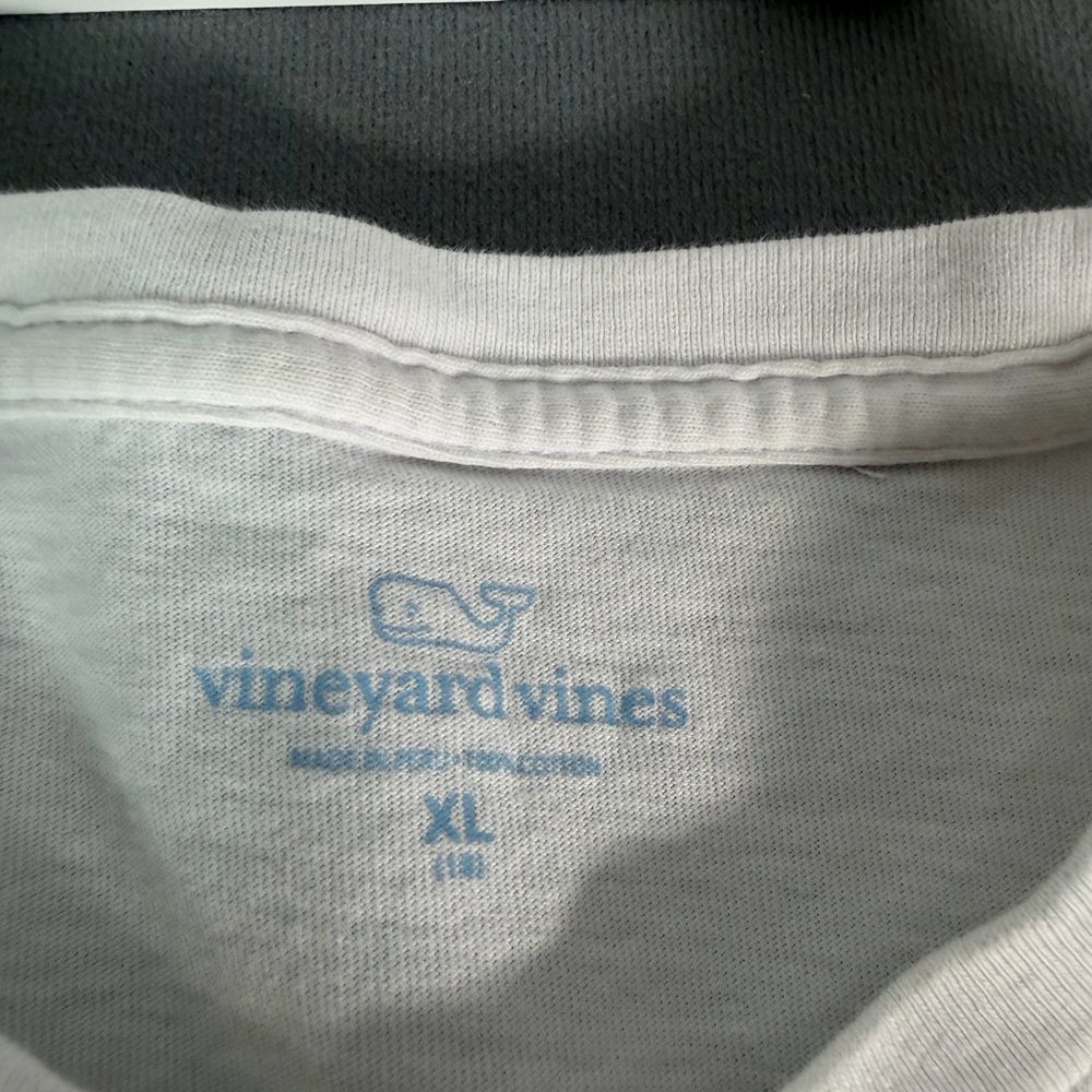 Vineyard Vines White and Red Long Sleeve Tee (Teen 18xl, women’s small)…with hat - Picture 2 of 13